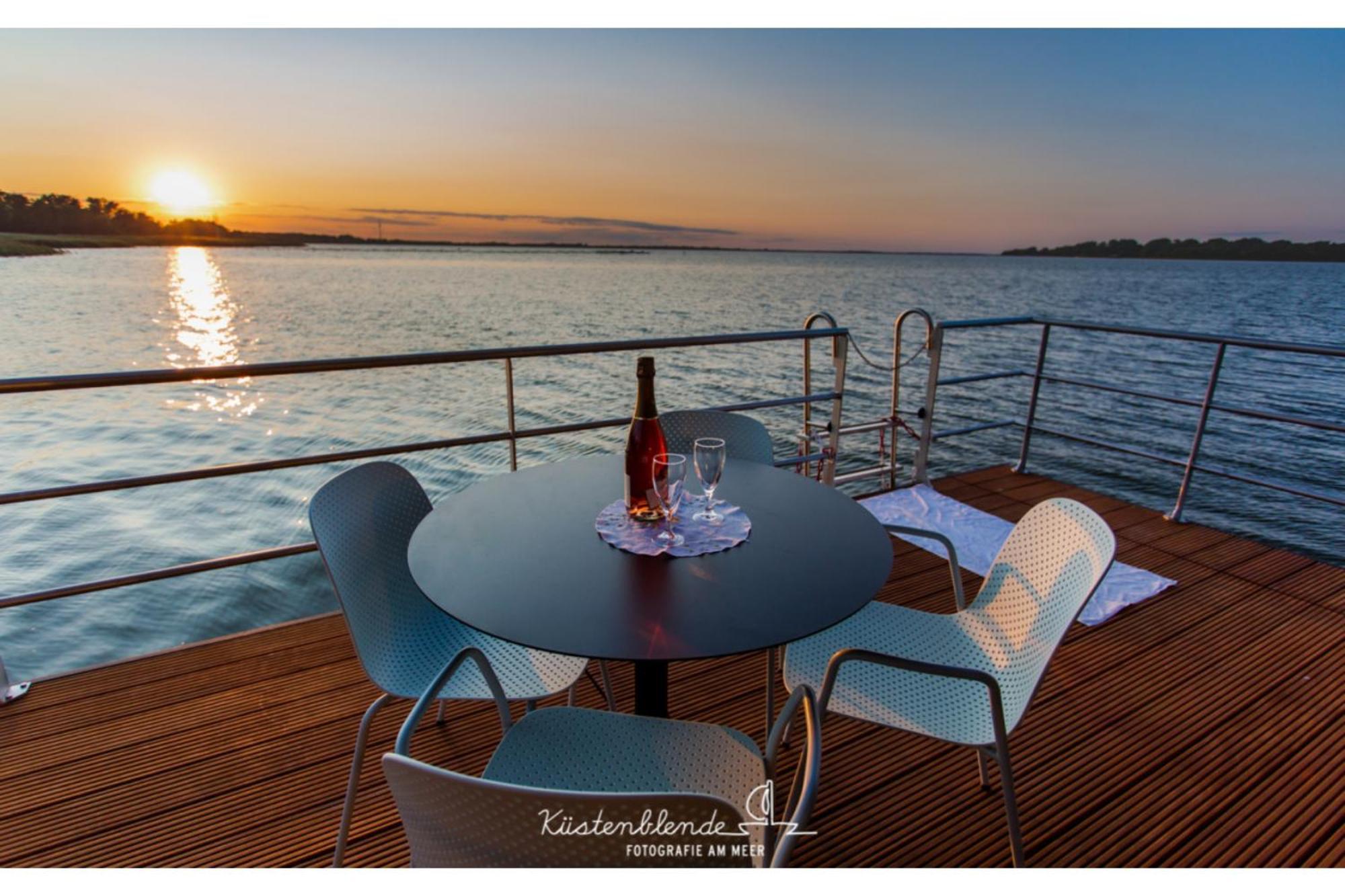 Ostsee Hausboot - Kranichnest Lp1 リーブニッツ・ダムガルテン エクステリア 写真